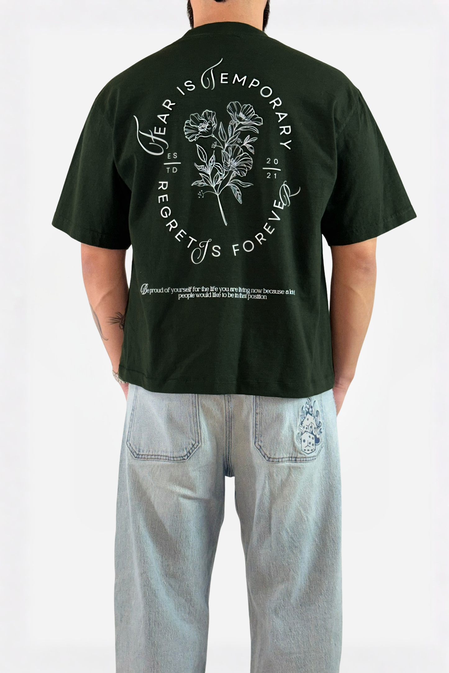 Flores relaxed cropped fit  T-shirt